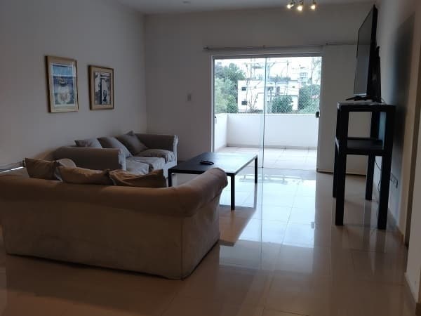 Departamento de 3 habitaciones zona molas lopez, foto 2