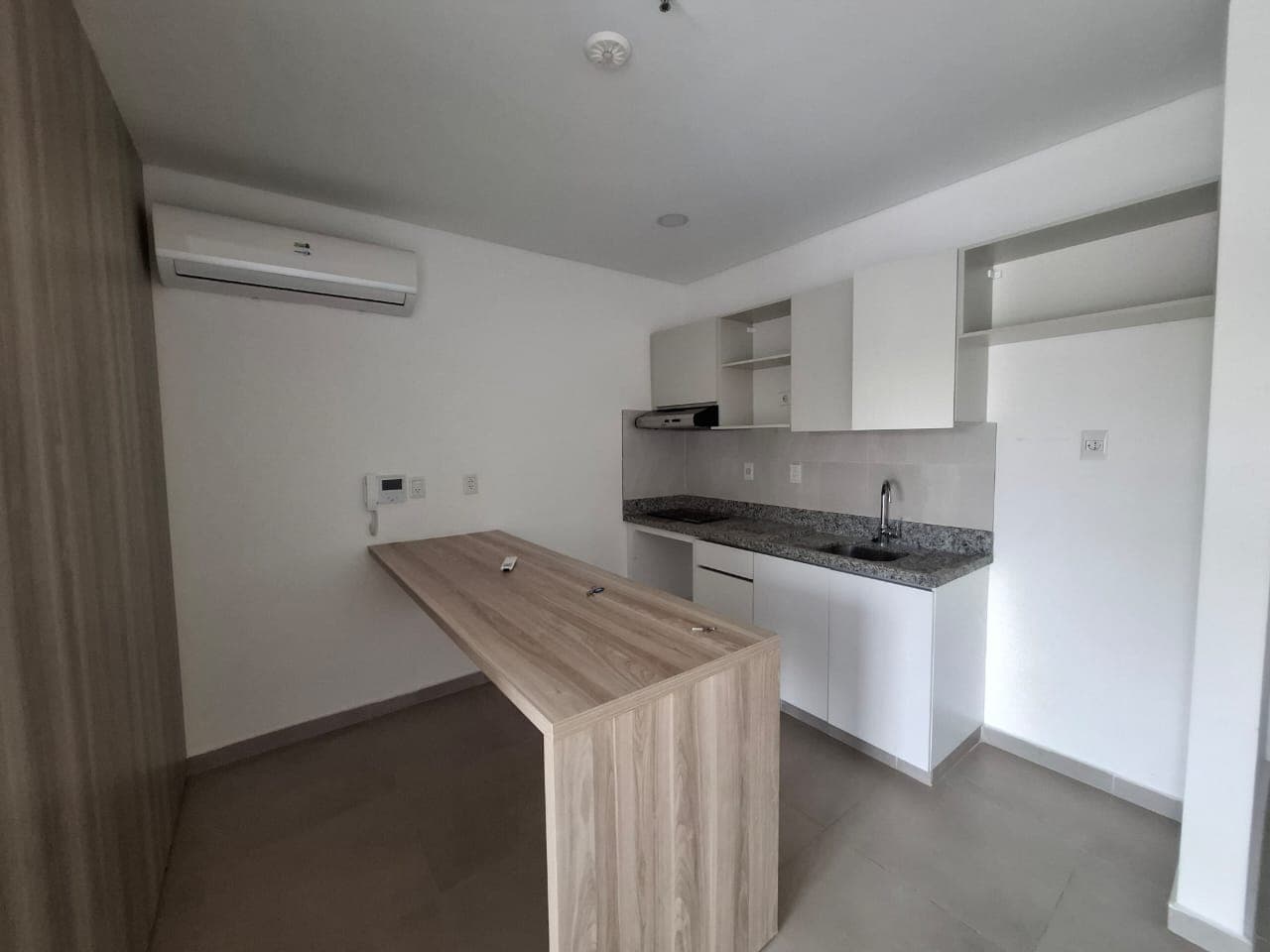 Vendo Monoambiente con Renta Activa en Corar Tower