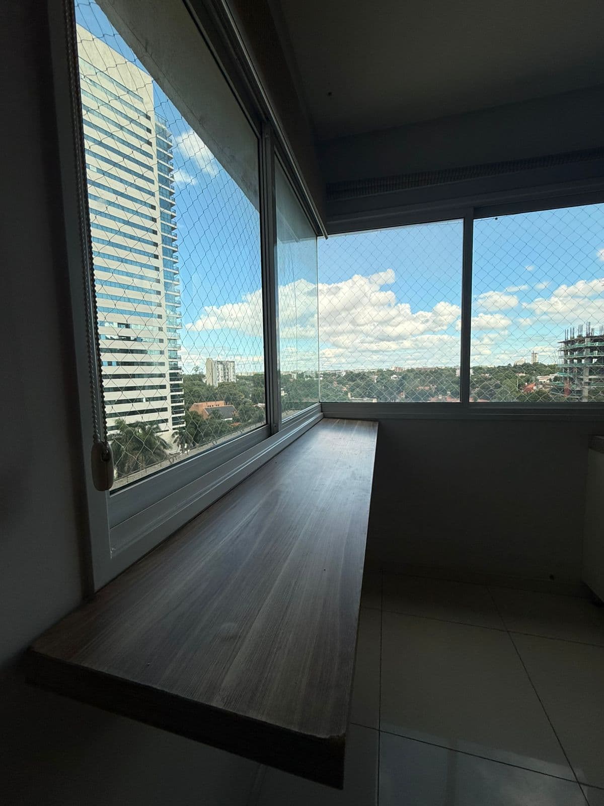 3100 USD - Amplio Depto. + (2 cocheras) En Edificio Martinica - Zona La Galeria, foto 1