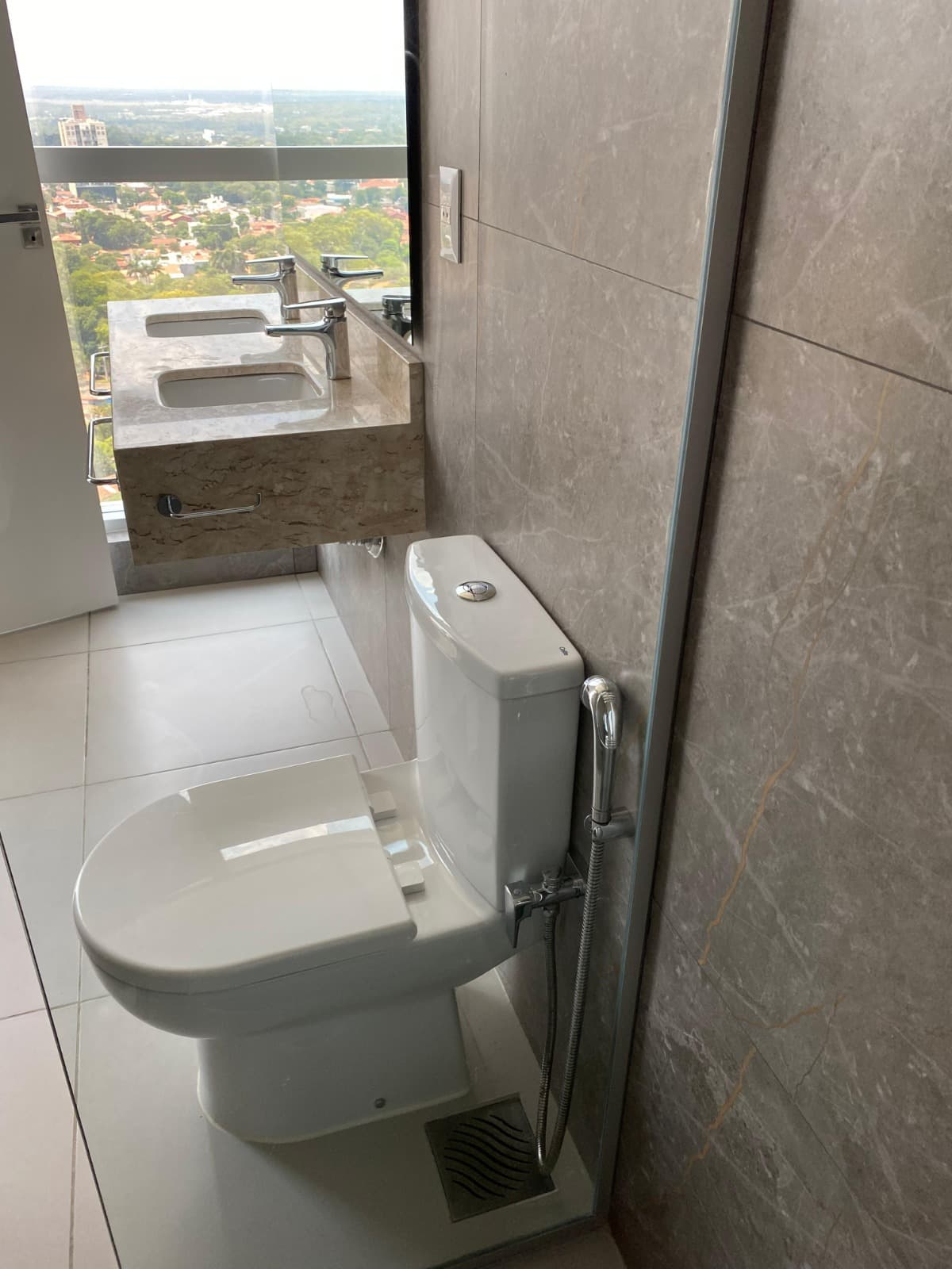 Departamento en el piso 22 de 2 Habitaciones en Asunción, foto 3