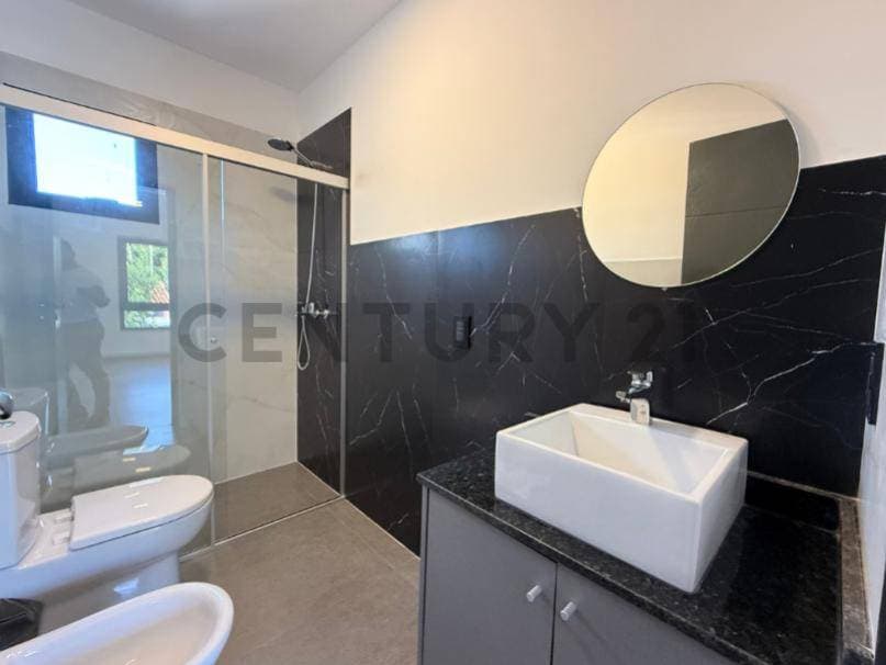 de Casa Dúplex en Luque, Central — foto 3