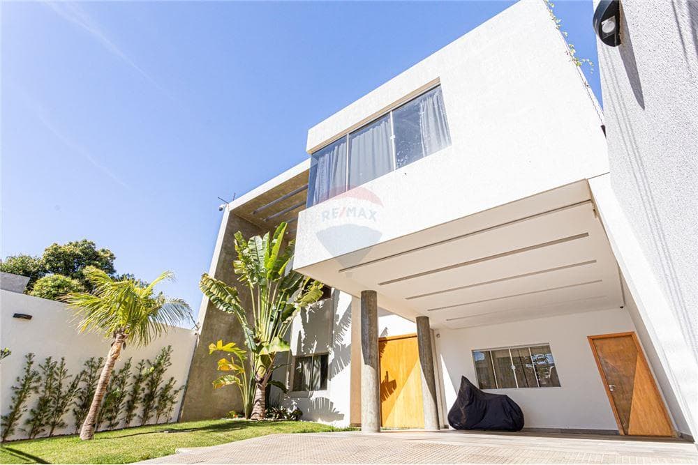 Exclusiva Residencia en el B Mcal Estigarribia, foto 1
