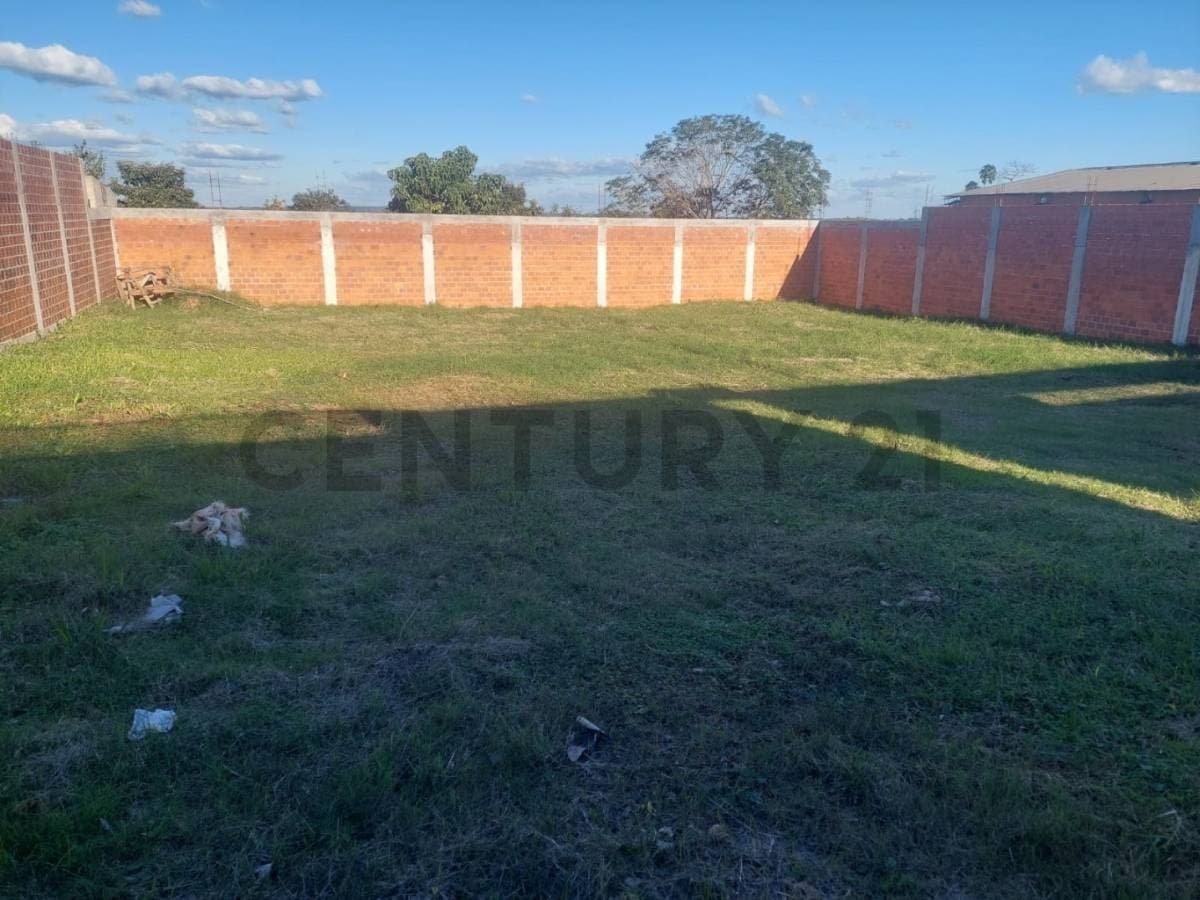 Terreno – totalmente amurallado y seguro, foto 1