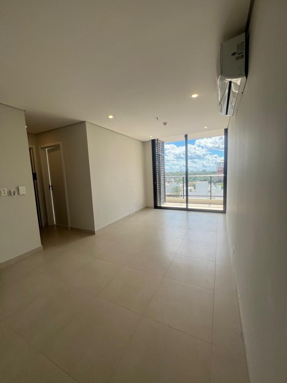 O alquilo departamneto de un dormitorio en edificio marquis Villa Morra — foto 3