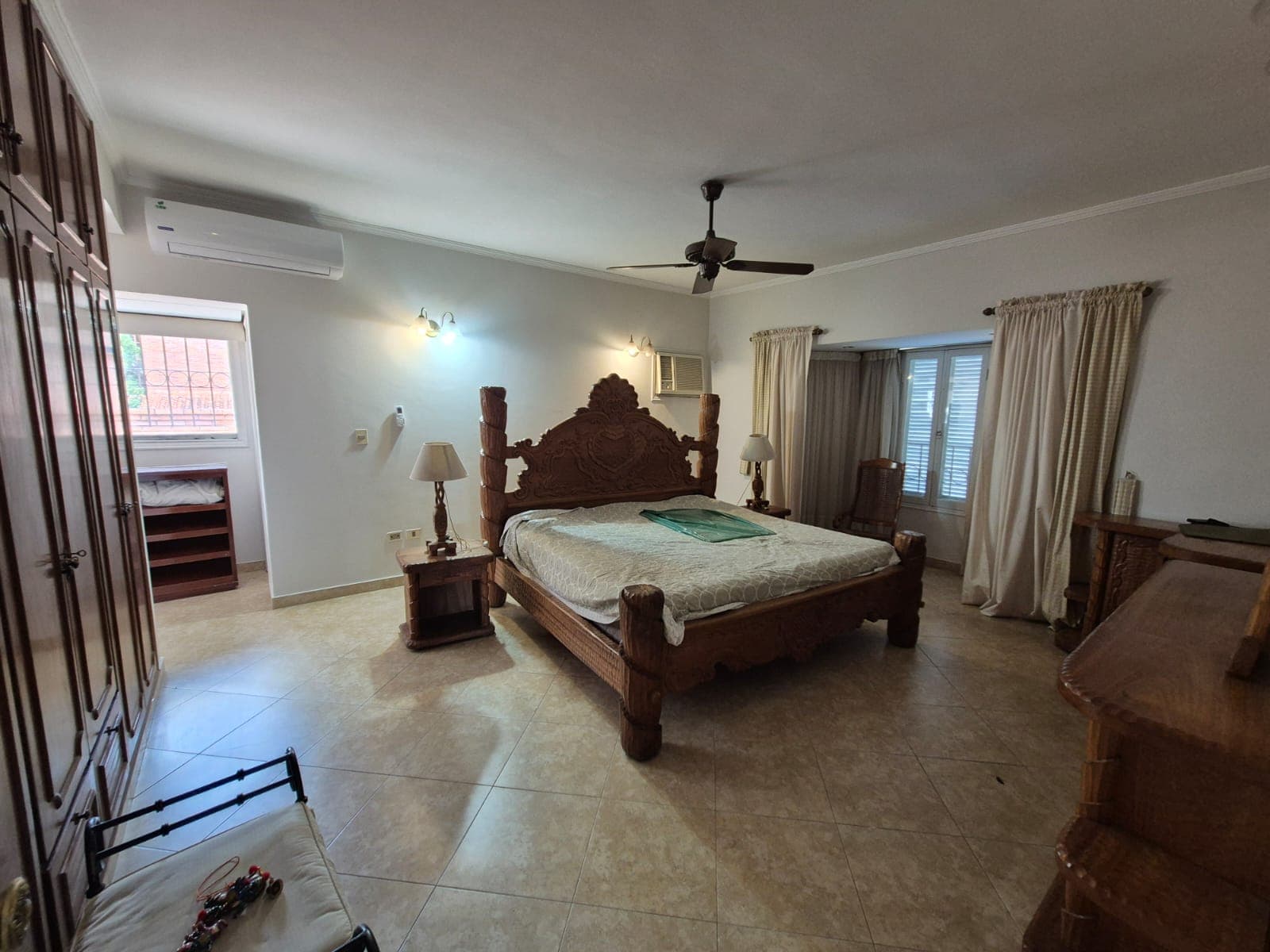 En alquiler | amplia casa en Villa Morra | sin muebles, foto 2