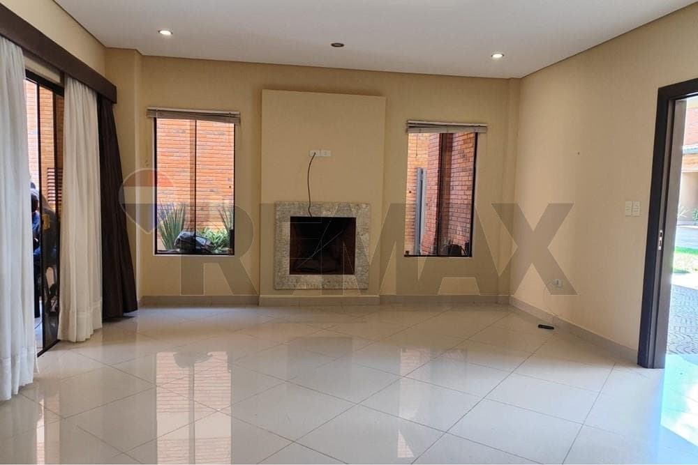 Casa - Venta - San Lorenzo, Central, Paraguay, foto 2