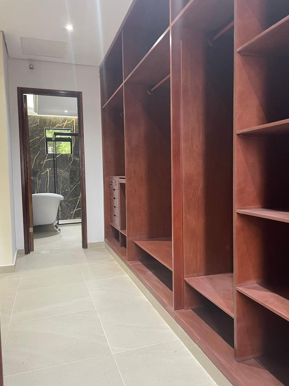 Hermoso y Amplio Duplex a Estrenar en Lambare, foto 4