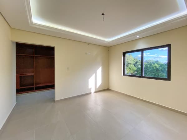 Hermoso y amplio duplex a estrenar en lambare, foto 5