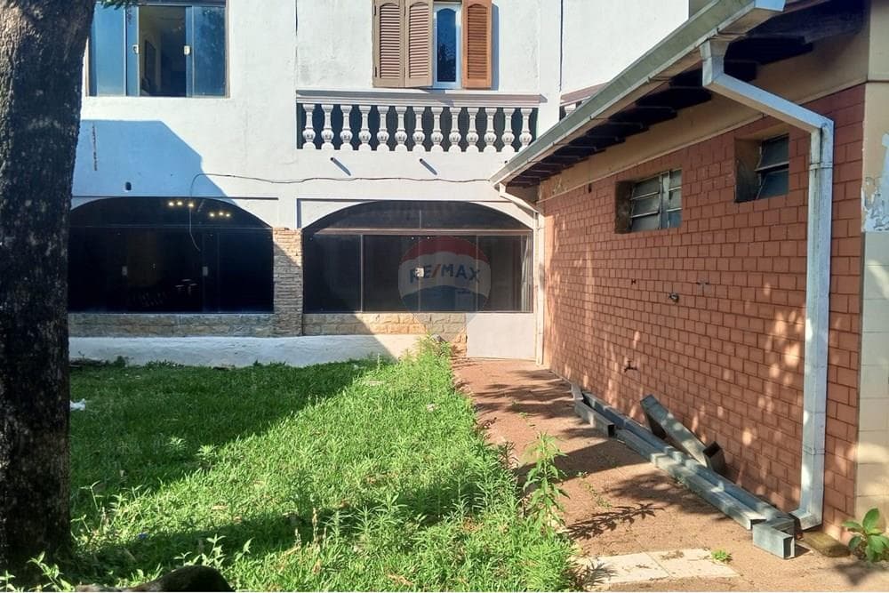 Amplia casa en Ñemby barrio san carlos, foto 5