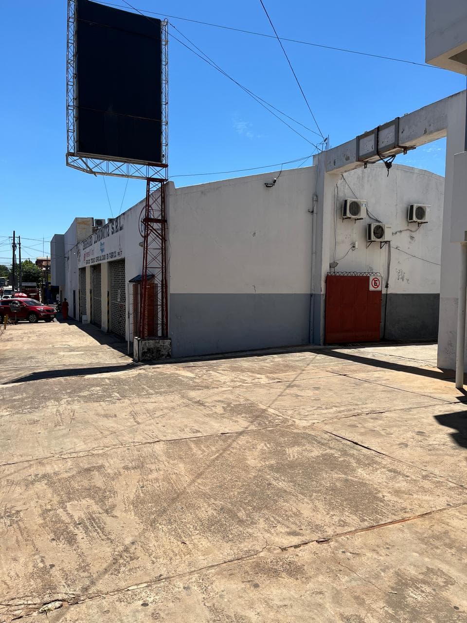 En venta – propiedad comercial sobre ruta 2 ,pleno centro de capiata — foto 3