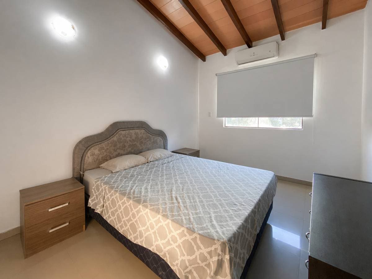 Casa en Laurelty – Luque, foto 2