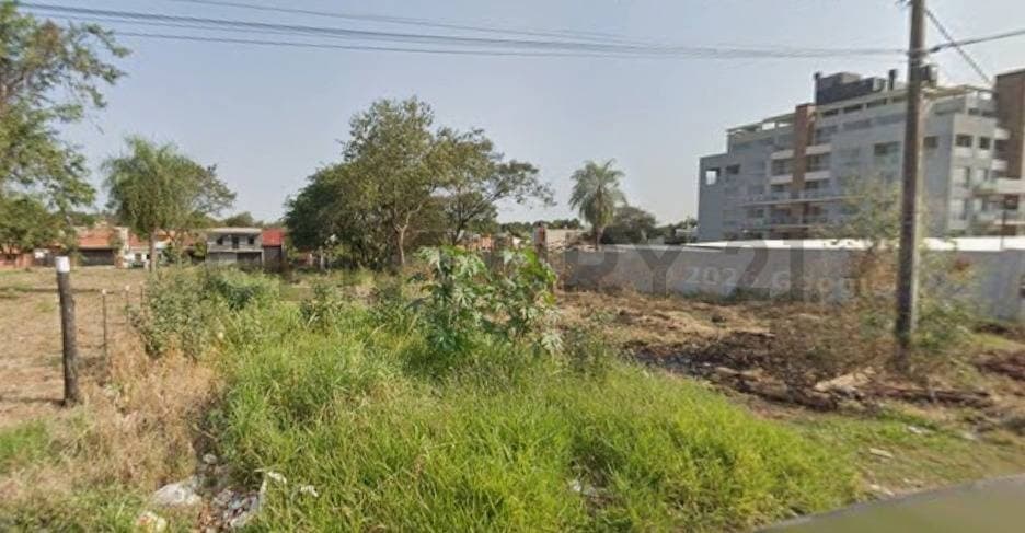 En venta terreno en Luque - Laurelty