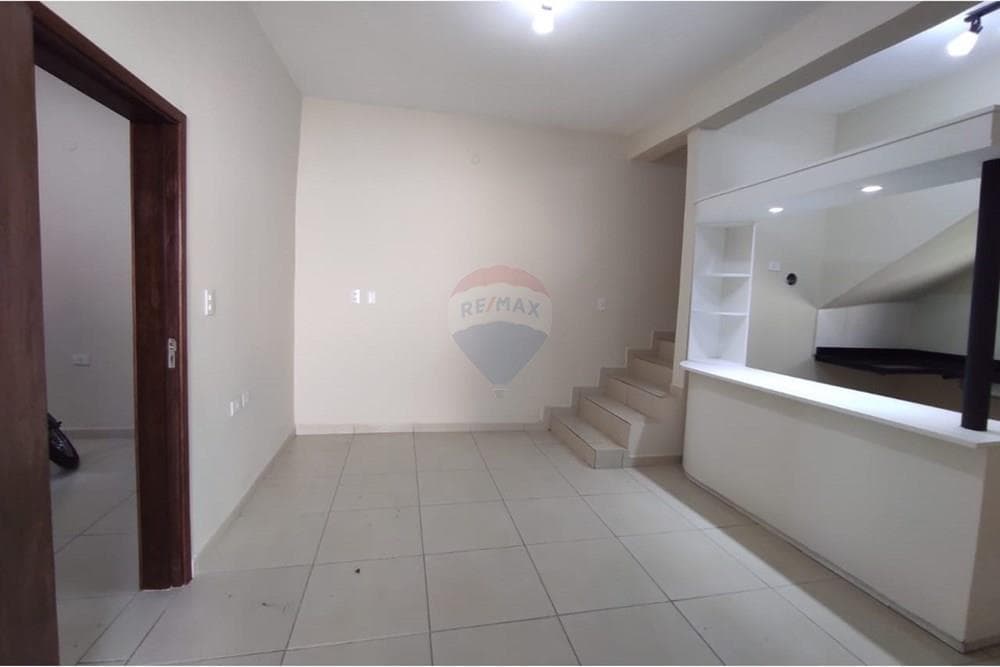 Casa - Venta - Fernando de la Mora- ''vive cómodo en esta bella casa'', foto 4
