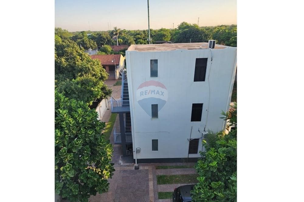 Edificio con 9 deptos en Luque — foto 5