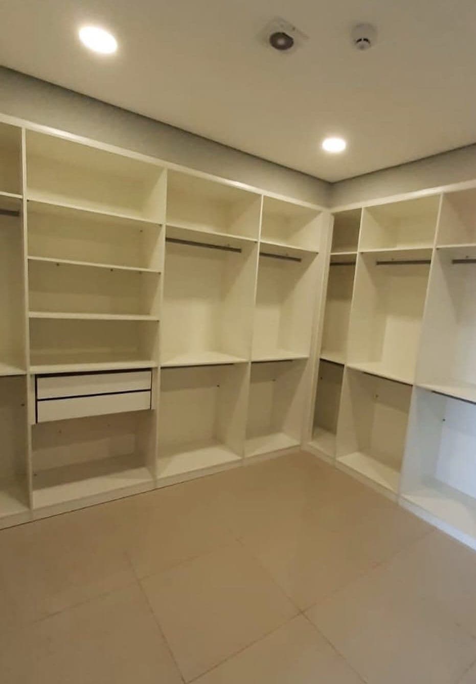 Villa Morra, amplio departamento de 3 dormitorios de 250 m2, foto 5