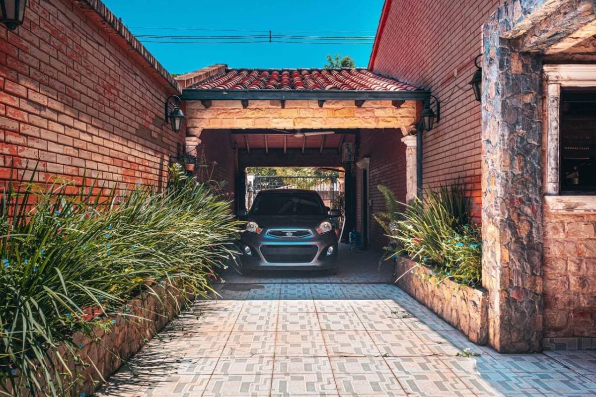 Hermosa casa en Mariano Roque Alonso, foto 3