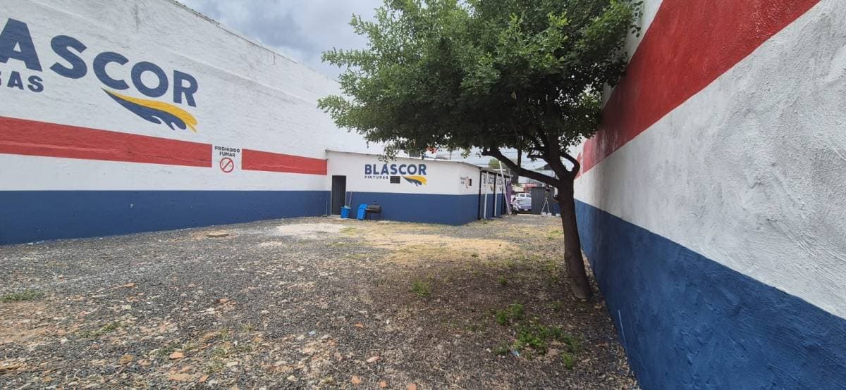Salón comercial sobre ruta transchaco - id: 32062, foto 4