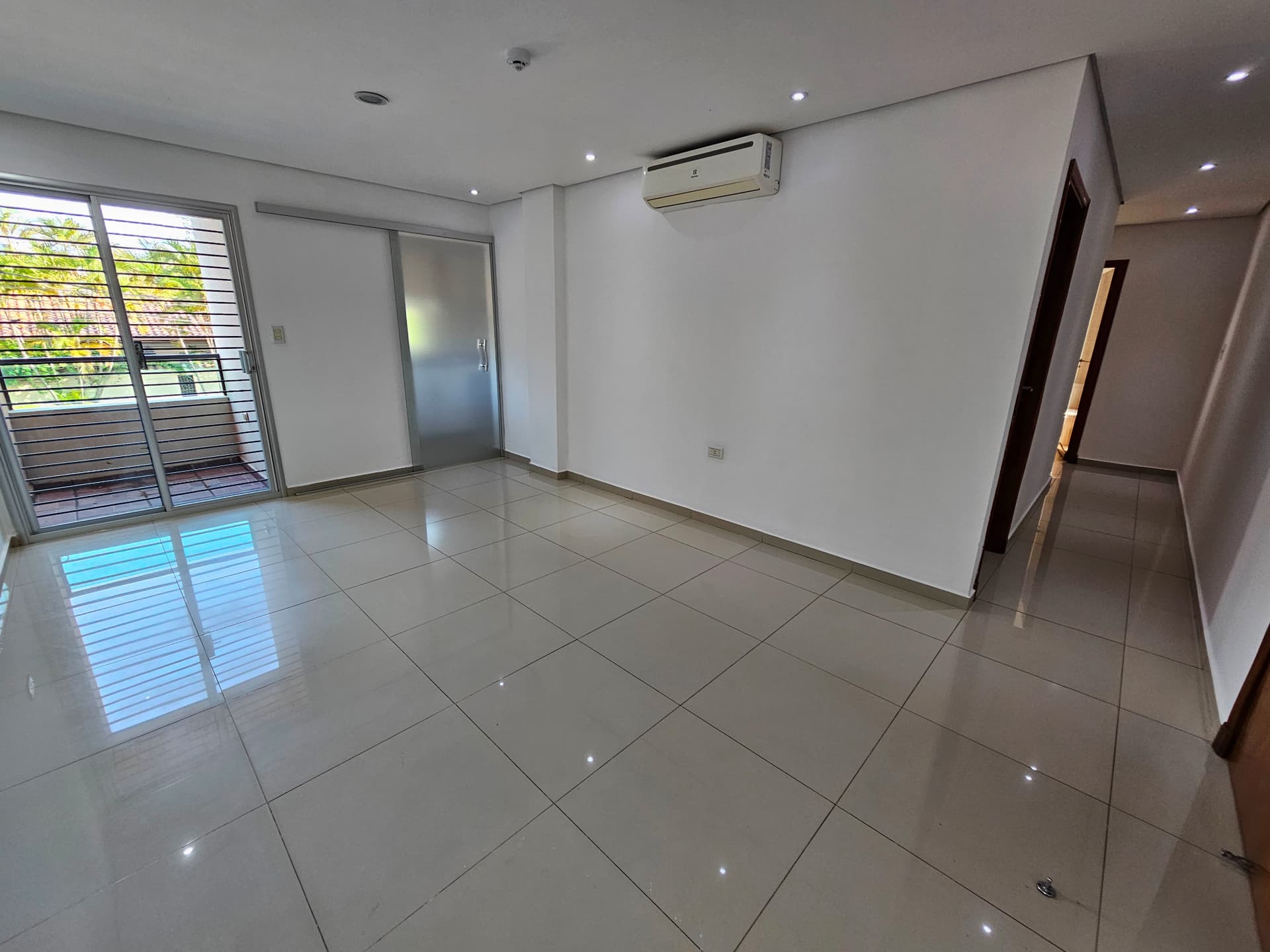 Vendo Hermoso Departamento De 2 Dormitorios En Barrio Jara