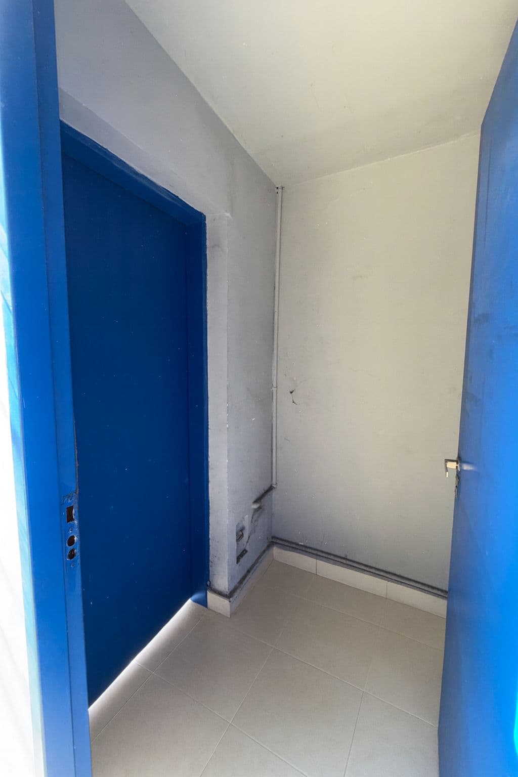 – salón comercial en zona de alta demanda – ciudad nueva — foto 5