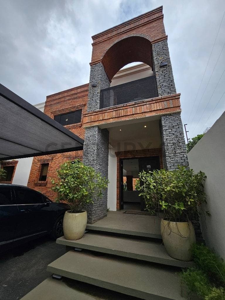 de Casa en Villa Aurelia, Asunción, foto 4