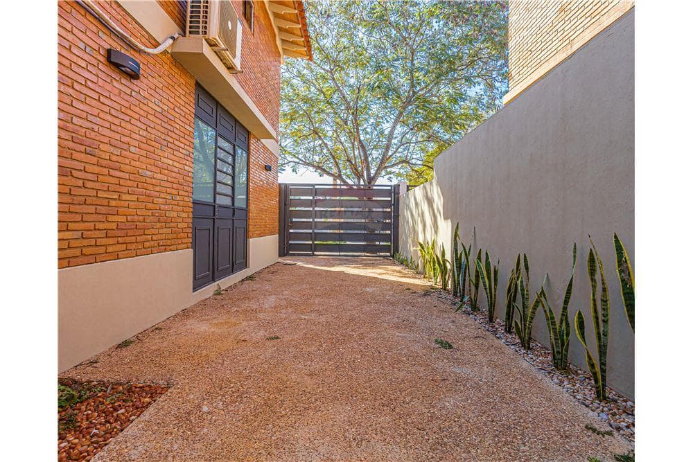 Vendo Dúplex zona Ñu Guasu
