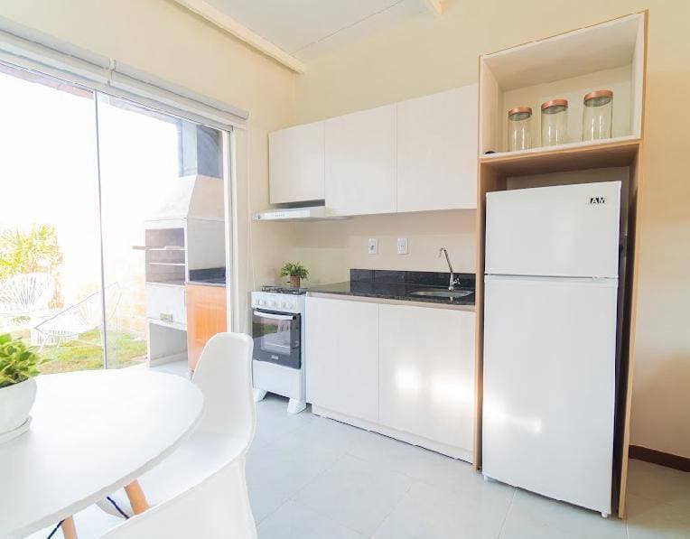 En venta casas de tres dormitorios en barrio cerrado arasy III, aregua, foto 2