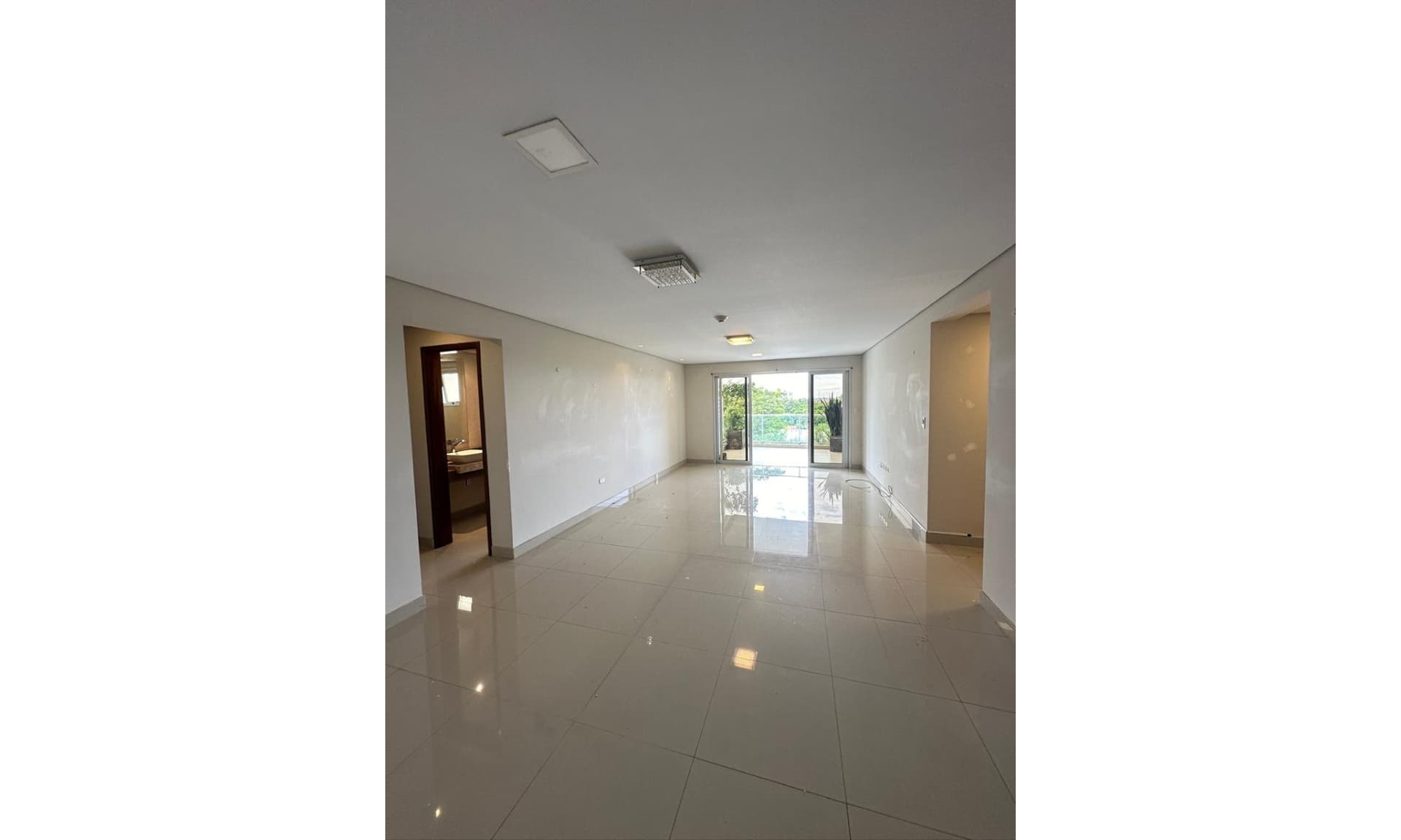Departamento En Alquiler, Los Laureles