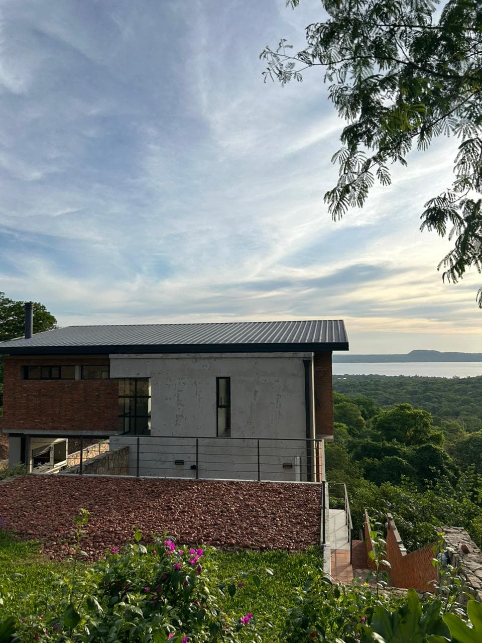 Casa a estrenar en venta San Bernardino con vista al lago