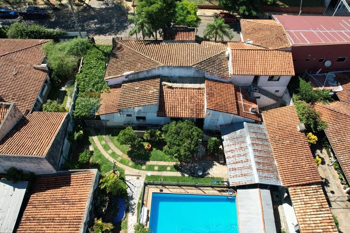 Hermosa casa en caacupe a pasos de la iglesia — foto 3