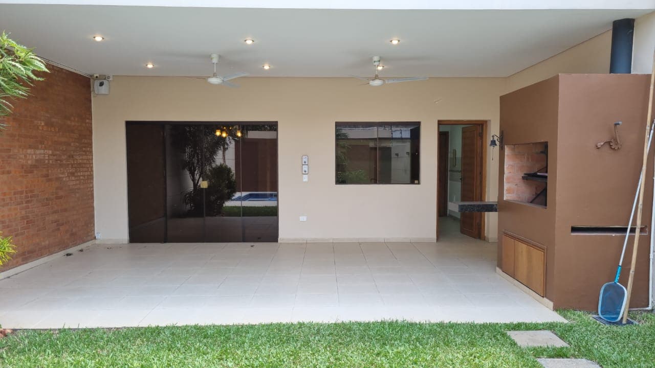 Hermosa casa pareada, foto 2