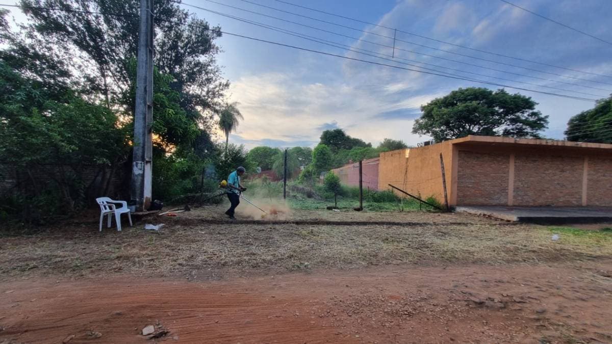 Vendo terreno en Luque zona santa maría