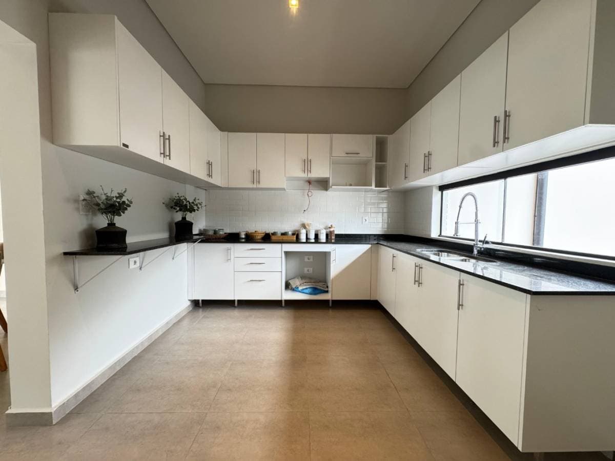 Duplex de 3 dormitorios en Luque zona rakiura, foto 4
