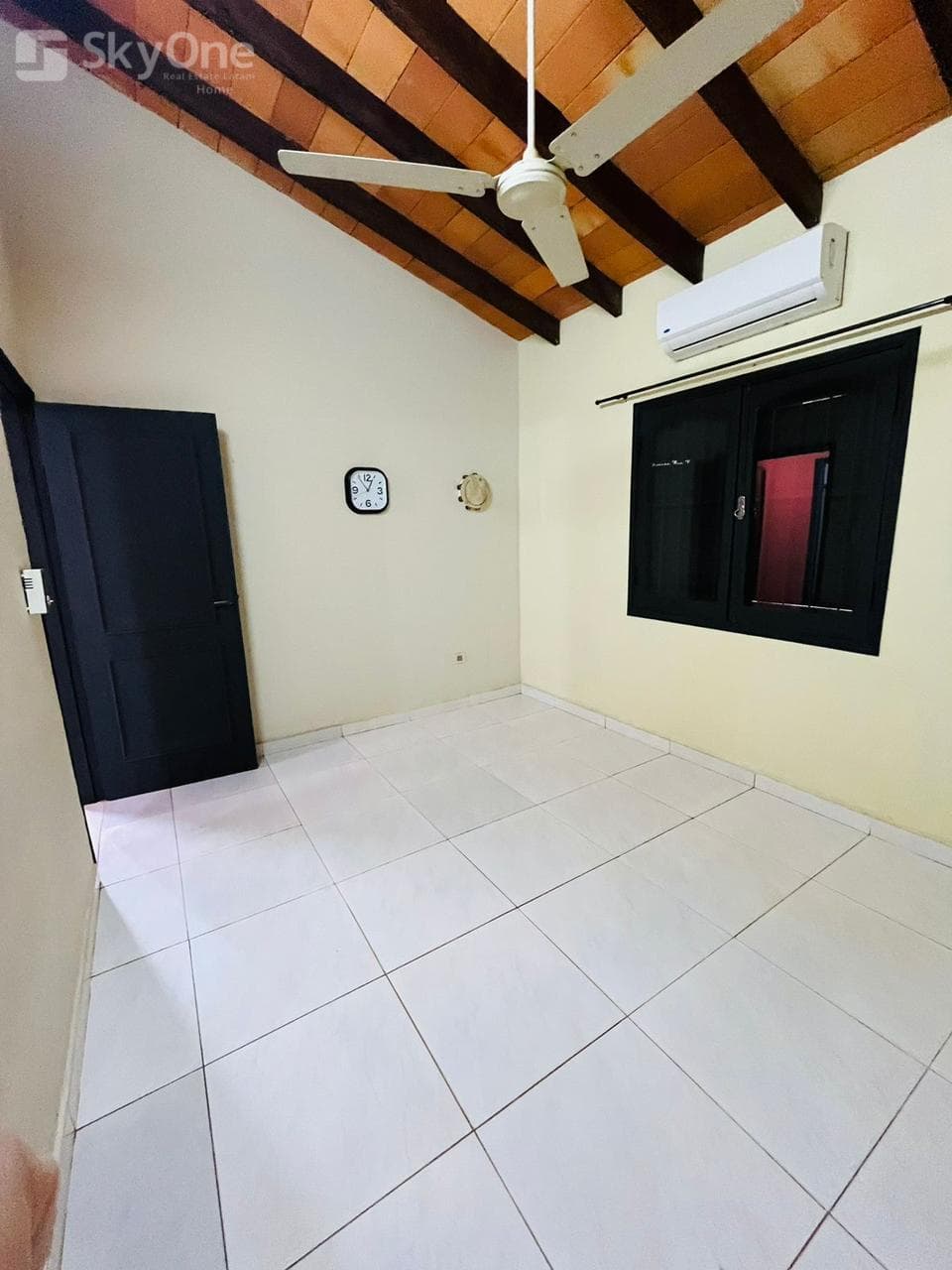 En venta casa de 3 habitaciones en laurelty Luque — foto 3