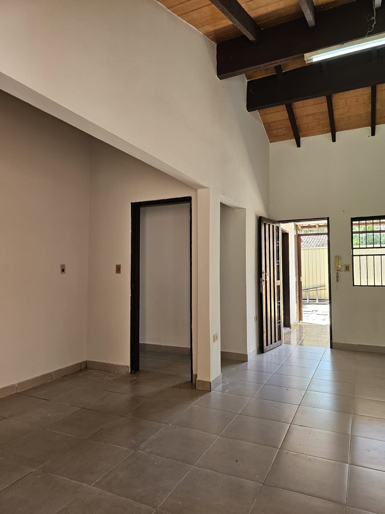 Casa En Venta En Itaugua, Km 32, A 3c De La Ruta II — foto 3
