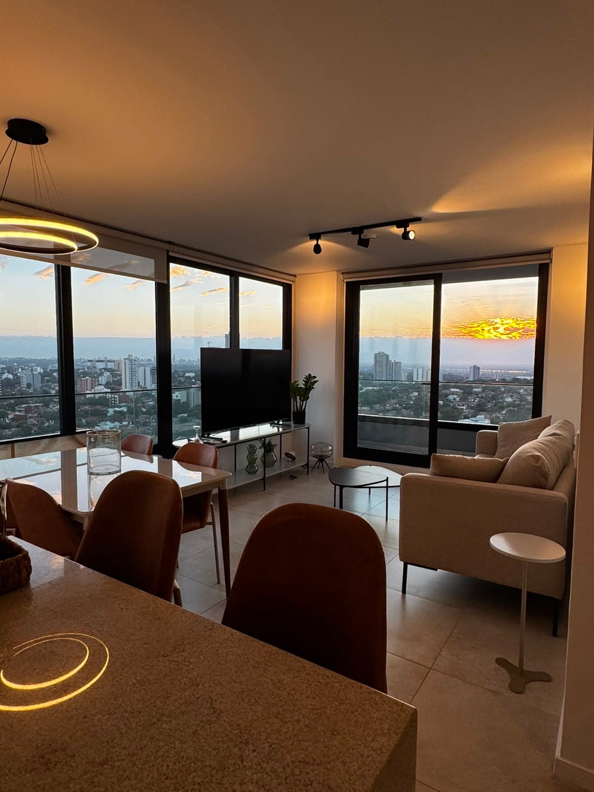 Departamento amoblado de 2 dormitorios en edificio feel, foto 1