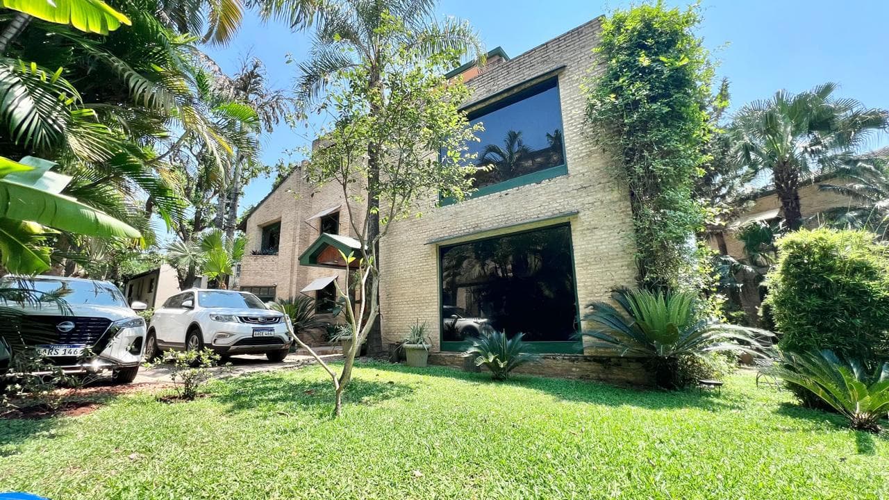 En Alquiler Casa amoblada, con 3 suites, en Condominio, foto 2