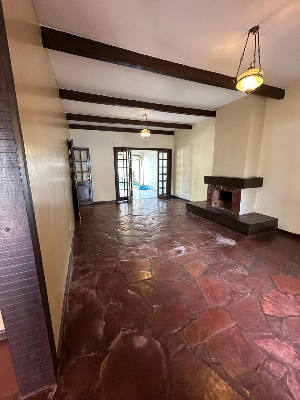Residencia de 3 dormitorios de 2 pisos- barrio Jara, foto 5
