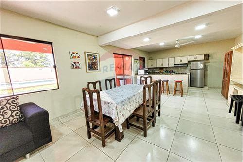 Casa-Venta-PY Cordillera San Bernardino Puerta del Lago, foto 2