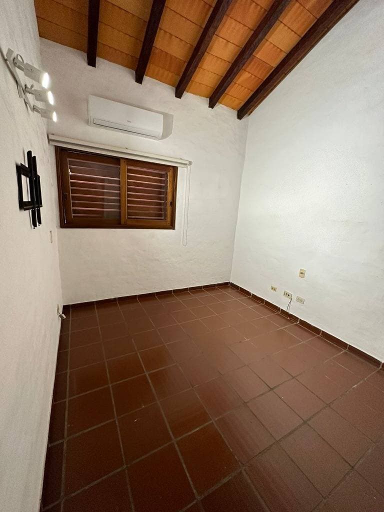 Duplex con excelente ubicación zona Las Lomas — foto 4