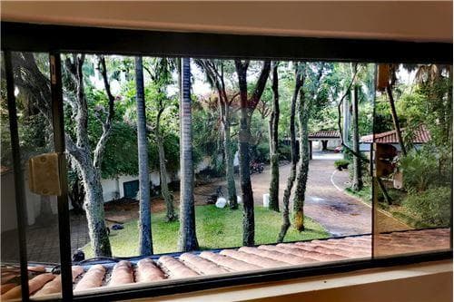 lujosa residencia en el exclusivo Barrio Los Laureles, foto 2