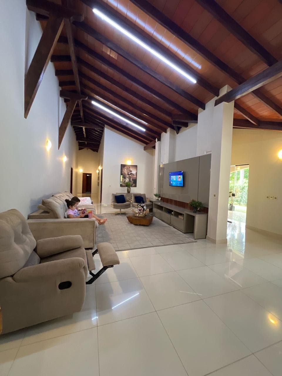 Amplia residencia en venta parana country club, foto 2