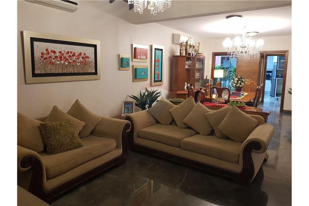 Lujosa residencia en barrio nazareth, foto 5