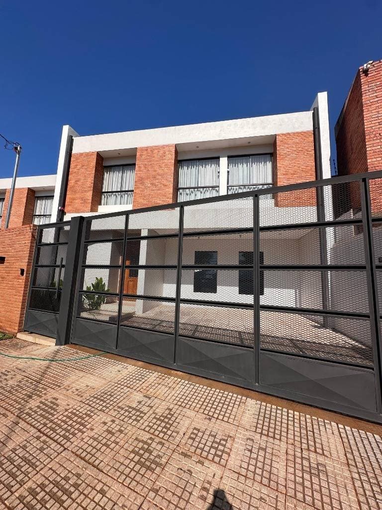 Duplex en pozo a la venta en Luque | barrio loma merlo