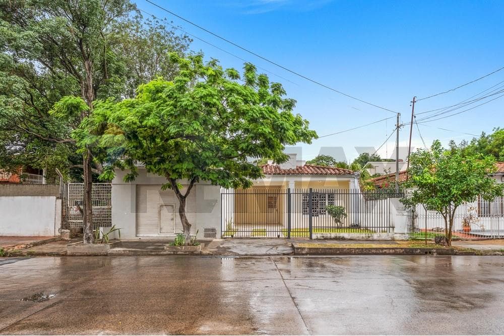 Casa - Venta - San Vicente, Asunción, Paraguay