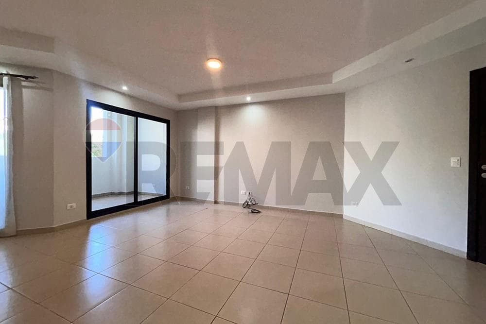 Departamento - Alquiler - San Lorenzo, Paraguay, foto 4