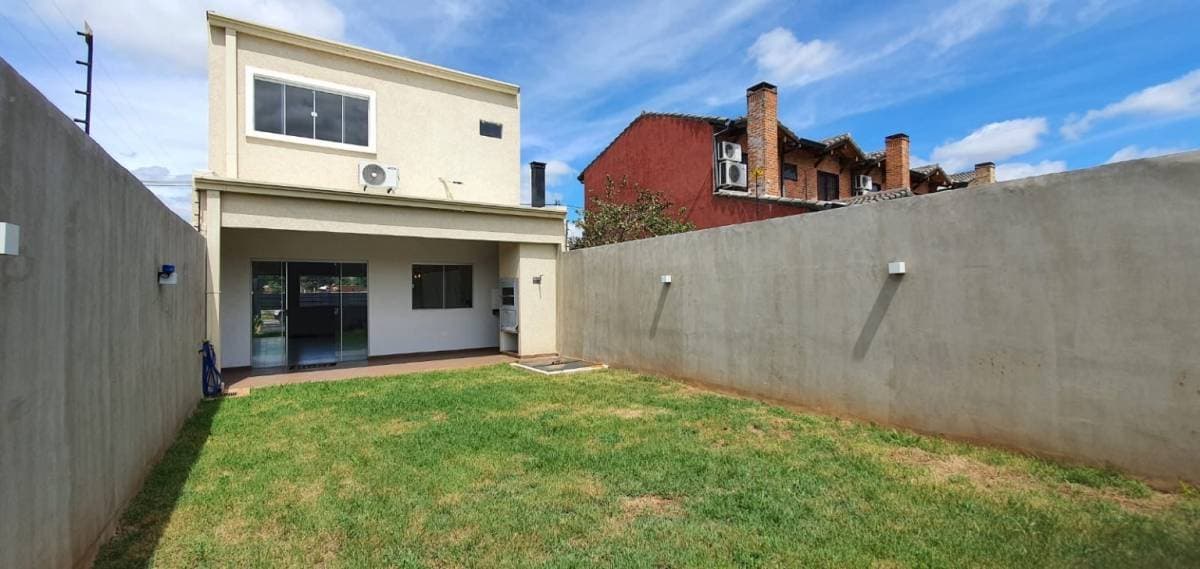 Duplex de 2 dormitorios en Luque, foto 4
