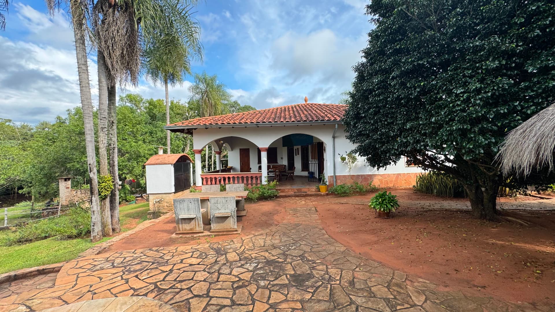 HERMOSA QUINTA EN VENTA - Casa Quinta Amoblada en Caacupé, foto 3