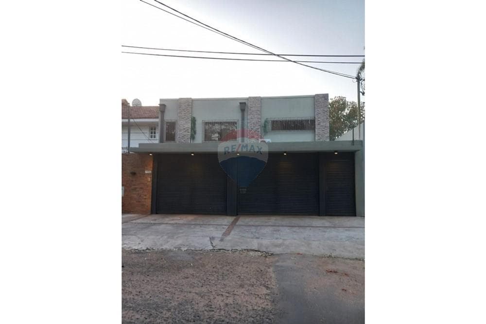 Casa - Venta - Villa Morra, Paraguay