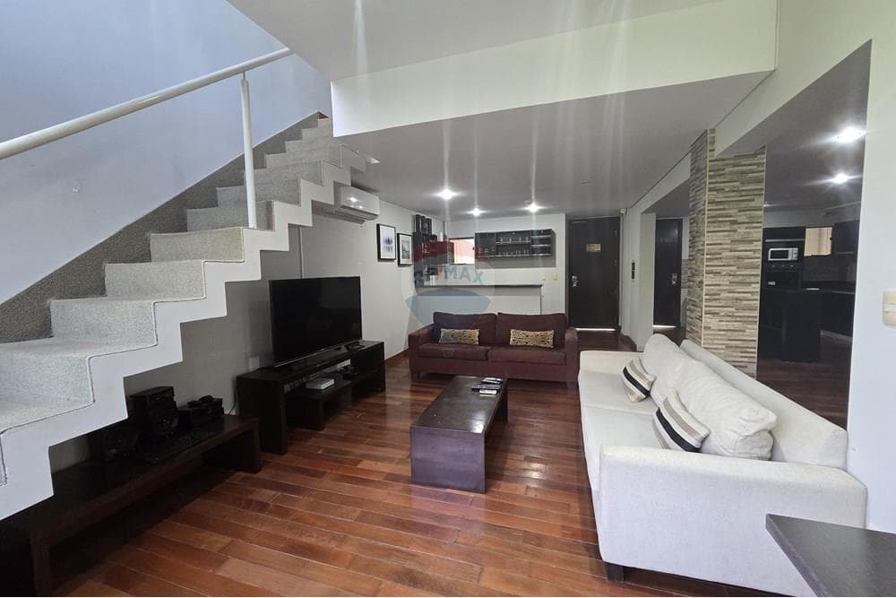 ¡Depto en venta en zona del Yacht y Golf Club!