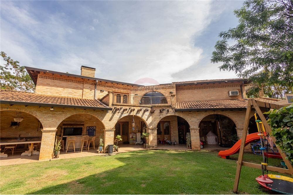 Residencia Amplia Y Lujosa En Lambare, foto 1